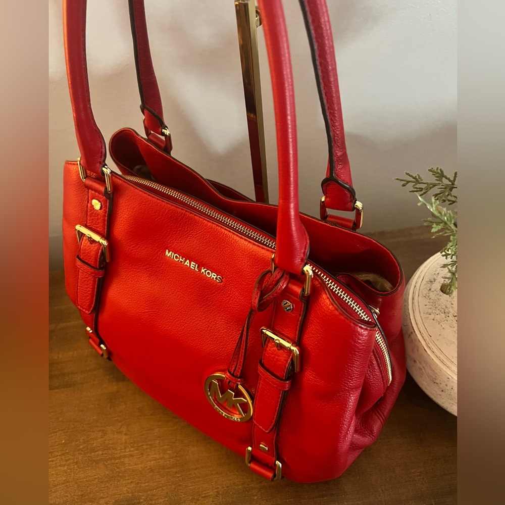 Michael Kors Bedford Satchel/Shoulder Bag - Picture 3 of 16